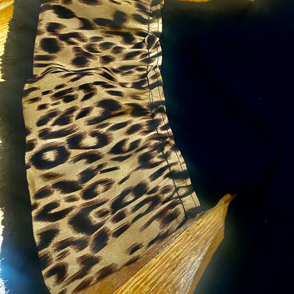 Umgee. Small - Picture 3 of 9